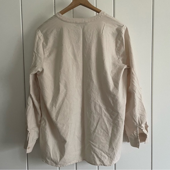$10 SALE Cream Button Down Shirt Nine West V-Neck Women’s Collarless Top - Picture 2 of 4